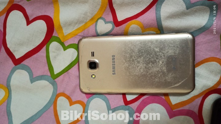 Samsung Galaxy J7